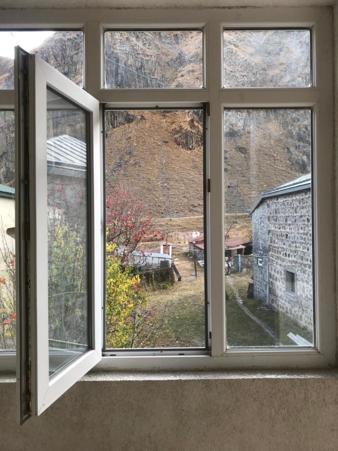 Waterfall Kazbegi Bagian luar foto